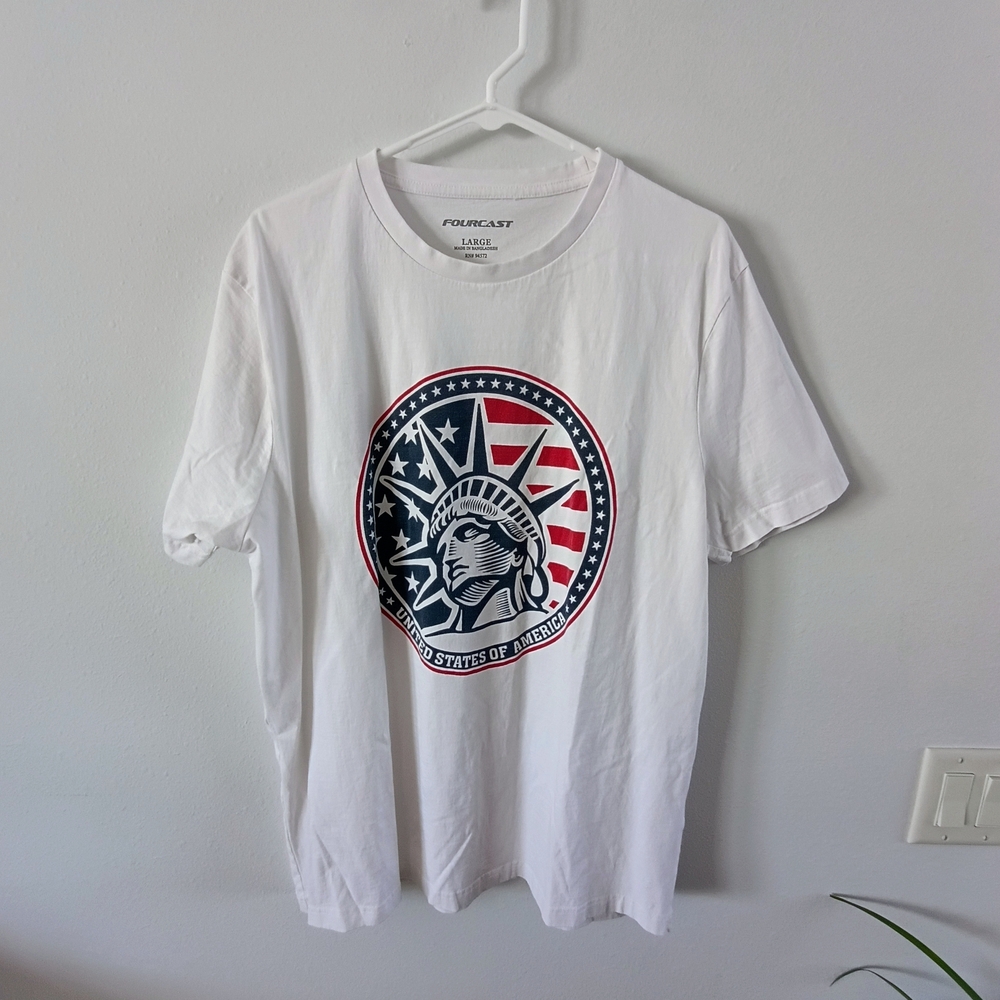 Fourcast Statue Of Liberty USA Graphic Tee White PaForcast White Graphic T-Shirt